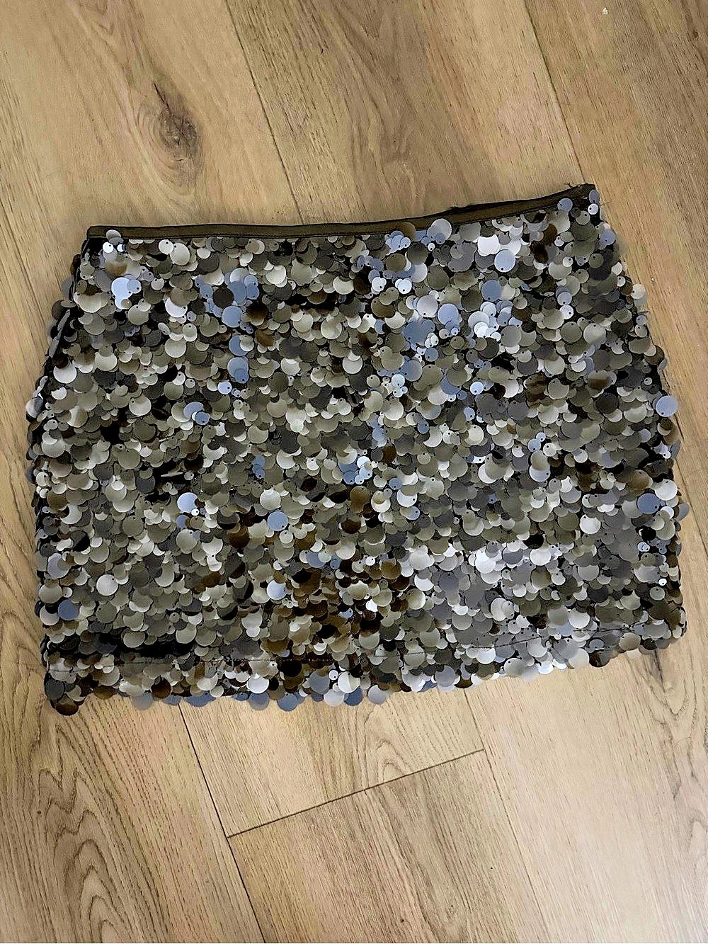 ZARA Sequin Mini Skirt in Brown & Gold (Greenish) Size Large